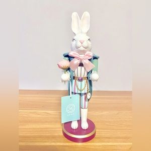 New!! Martha stewart 2024 easter bunny nutcracker